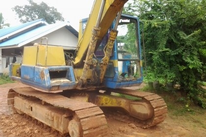 KOMATSU PC120-2 เครื่องเดิม ปั้มเดิม เอกสารอินวอยซ์ และ120-3  ราคา310000ครับ