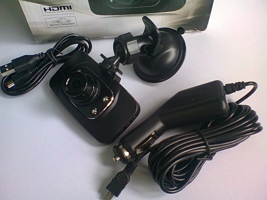 กล้องติดรถยนต์ GS8000L