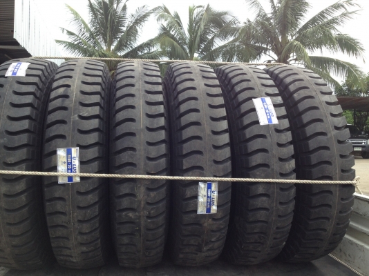 ยางใหม่ 1100-20 BRIDGESTONE  ขายถูกๆมี 7เส้น
