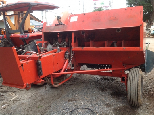 ขายเครื่องอัดฟางมือสอง ของ KUBOTA HB130 PLUS