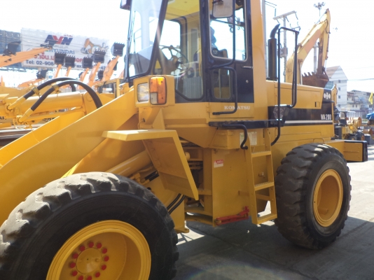 WA200-1-20147เก่าจากประเทศญี่ปุ่น ไม่เคยใช้งานในเมืองไทย