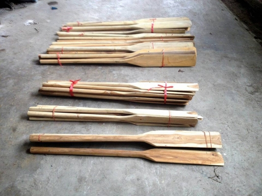 ไม้พายเรือ คุณภาพดีราคาไม่แพง มี 2 ขนาด คือความยาว 1.5 เมตร กับ 1 เมตร
