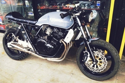 รับแปลงงานคาเฟ่คัสตอมวินเทจสไตล์จัดทรงให้เข้าตามแบบตามรูปสนใจด้านในเลยจร้า รับแปลงงานคาเฟ่คัสตอมวินเทจสไตล์จัดทรงให้เข้าตามแบบตามรูปสนใจด้านในเลยจร้า