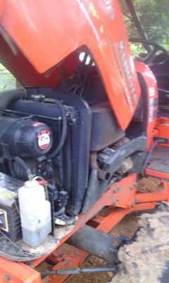 ขายรถไถคูโบต้าL36 พร้อมอุปกรณ์ครบ  โรตารี่ ผานหลัง ใบดันหน้า ทำงาน9&times;&times; ชม. เครื่องดี สภาพร้อมใช้งาน เล่มทะเบียนพร้อม