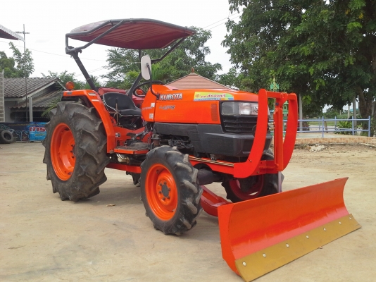 ขายแทรกเตอร์ L4508 ใบดันตราช้าง ผาน6 ตราช้าง