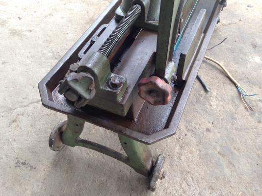 ขายแท่นเลื่อย Hero ขนาด 16" (ตอนนี้ใช้มอเตอร์ 3 เฟส) สภาพสวยมาก แท่นแน่น อุปกรณ์ครบ พร้อมใช้งาน ขายแท่นเลื่อย Hero ขนาด 16" (ตอนนี้ใช้มอเตอร์ 3 เฟส) สภาพสวยมาก แท่นแน่น อุปกรณ์ครบ พร้อมใช้งาน