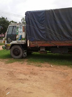 หกล้อยาว6.50เมตรเครื่อง185ยังไม่ลงเล่มใบคุมมีเบรคลมดูดยาง100