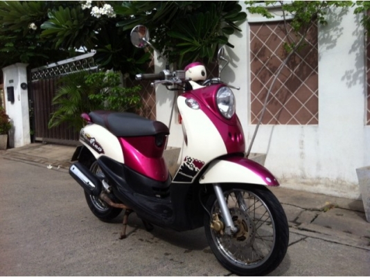 Yamaha Fino สีชมพู ขาว รถสวย เครื่องดี
