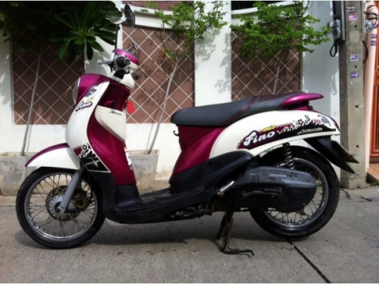 Yamaha Fino สีชมพู ขาว รถสวย เครื่องดี