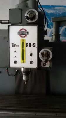 ขายเครื่อง NC MILLING SHIZUOKA FANUC 11M สภาพดี แผงคอนโทรลสวยมาก หัว NT40 ถอดทูลแบบกดปุ่ม เปลี่ยนทูลง่ายมาก SPEED 3,600 RPM. ระยะวิ่งกัดงาน X,Y = 800X400 mm. ลิ้งโปรแกรม RS232 ได้ ใช้งานได้ดีปกติ ขายถูก ๆ ติดต่อ เล็ก 086-3237681