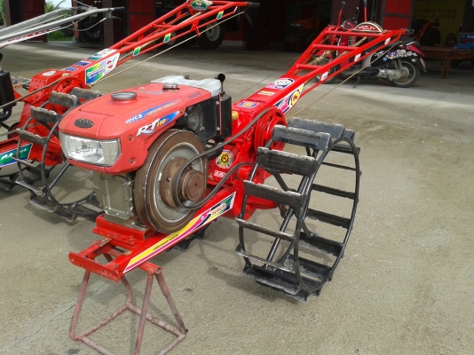 รถไถนาเดินตาม