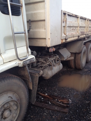 10 ล้อ  2 เพลา กระบะดั๊ม