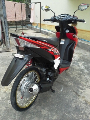 Mio125i RR รถปี56 เครื่องเดิมสนิท แต่งสวยภายนอกอย่างเดียว ราคาถูกๆครับ Mio125i RR รถปี56 เครื่องเดิมสนิท แต่งสวยภายนอกอย่างเดียว ราคาถูกๆครับ