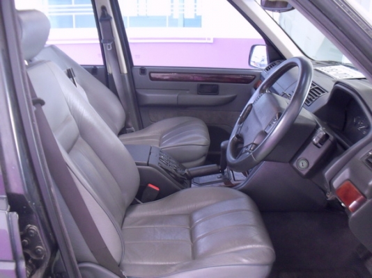 ขายรถ RANGE ROVER 4.6 HSE ปี 97เดิมๆไม่เคยชนไม่เคยทำสีสักชิ้น