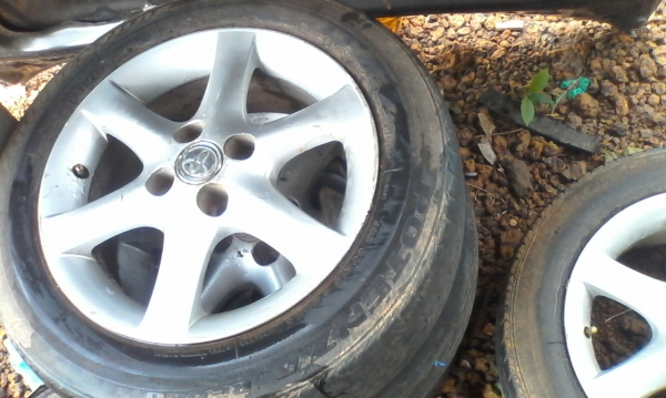 ล้อเดิมอัลติส ล้อเดิมอัลติส