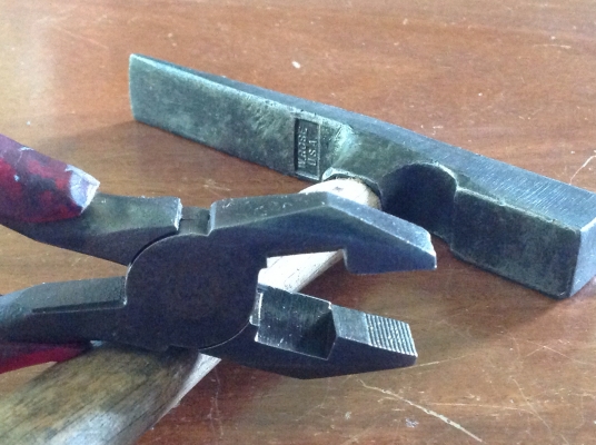 ขายค้อน หงอนสิ่ว 2 in 1 Vintage พร้อมคีมตัดเอนกประสงค์