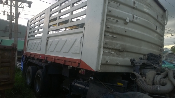 10ล้อดั้ม380แรง..ปี*54FM2PNLD-12912..รถอุบัติเหตุ..ขายตามสภาพ.