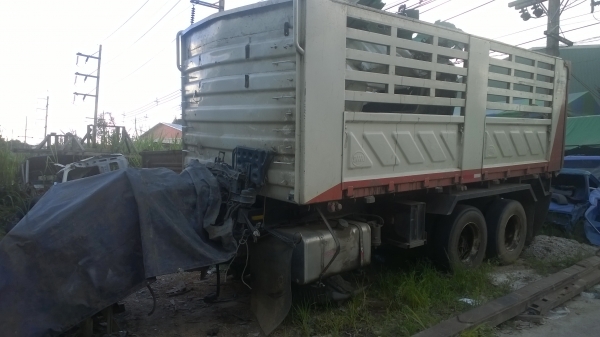 10ล้อดั้ม380แรง..ปี*54FM2PNLD-12912..รถอุบัติเหตุ..ขายตามสภาพ.