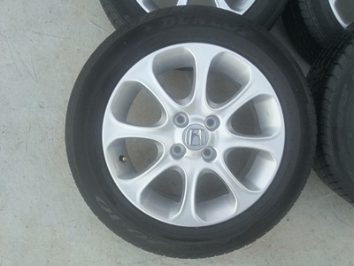 ขายล้อแม็กHONDA JAZZ 4 รู 15/100 พร้อมยาง 4 ล้อ