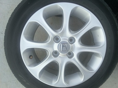 ขายล้อแม็กHONDA JAZZ 4 รู 15/100 พร้อมยาง 4 ล้อ