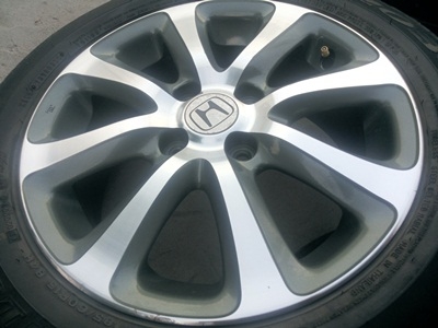 ขายล้อแม็กHONDA CITYขอบ15 4รู100 พร้อมยาง 4 ล้อ ขายล้อแม็กHONDA CITYขอบ15 4รู100 พร้อมยาง 4 ล้อ