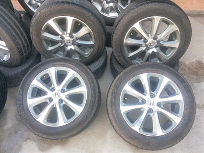 ขายล้อแม็กHONDA CITYขอบ15 4รู100 พร้อมยาง 4 ล้อ