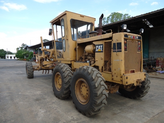 ขายรถเกรด CATERPILLAR 140G S/N 72V02XXX  สภาพพร้อมใช้งาน