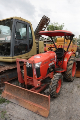KUBOTA L3608 พร้อมใบมีดติดตัวรถ พร้อมผาน 4 ตราช้างมือสองเอาไปเลย