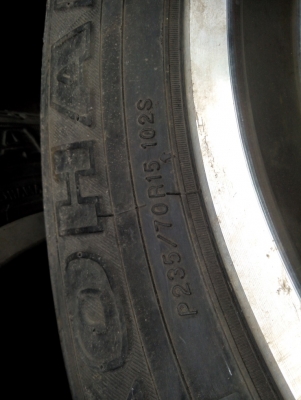 ขายแม็ก+ ยาง 6 รู ห้าวงครับ กับ 6 รู สี่วงครับ ขอบ 15 ถอดจากกะบะอีซูซุ