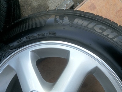 ขายล้อแม็กISUZU GOLD series16 พร้อมยางปี12 4 ล้อ ขายล้อแม็กISUZU GOLD series16 พร้อมยางปี12 4 ล้อ