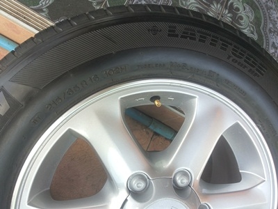 ขายล้อแม็กISUZU GOLD series16 พร้อมยางปี12 4 ล้อ ขายล้อแม็กISUZU GOLD series16 พร้อมยางปี12 4 ล้อ