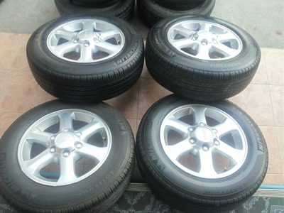 ขายล้อแม็กISUZU GOLD series 16 พร้อมยาง 4 ล้อ ขายล้อแม็กISUZU GOLD series 16 พร้อมยาง 4 ล้อ