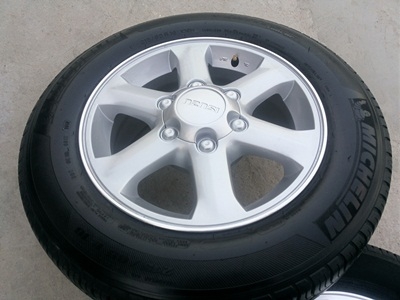 ขายล้อแม็กISUZU GOLD series 16 พร้อมยาง 4 ล้อ ขายล้อแม็กISUZU GOLD series 16 พร้อมยาง 4 ล้อ