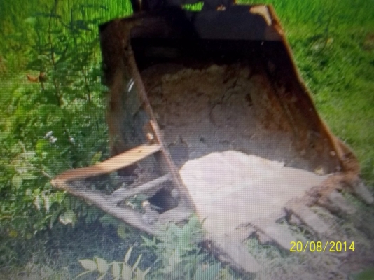 ขายแบคโฮ 200 มาร์ค 3 สภาพพร้อมใช้