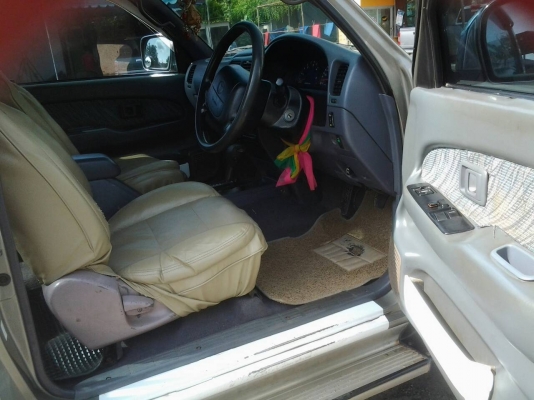 ไทเกอร์ยกสูงปี2000 เครื่องเจ ติดแก้สแล้ว 136000 ครับ