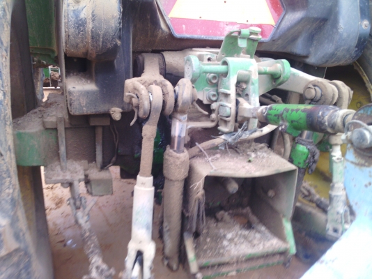 ขายตามสภาพ จอนเดีย 5615 ผาลดันหน้า ผาล7 เอกสารเล้มทะเบียน ขายตามสภาพ จอนเดีย 5615 ผาลดันหน้า ผาล7 เอกสารเล้มทะเบียน