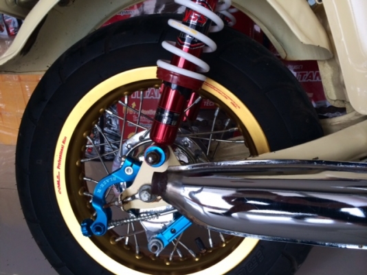 ขาย Honda Chaly สภาพนางฟ้า ใสวิ้ง....ทั้งคัน ราคา 19,500.บ.- ขาย Honda Chaly สภาพนางฟ้า ใสวิ้ง....ทั้งคัน ราคา 19,500.บ.-