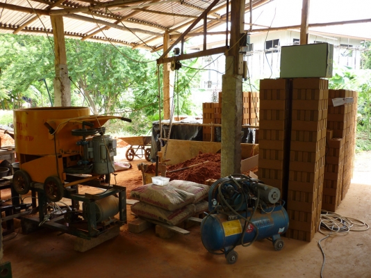 ขายเครื่องอัดบล็อคประสานพร้อมโม่35000