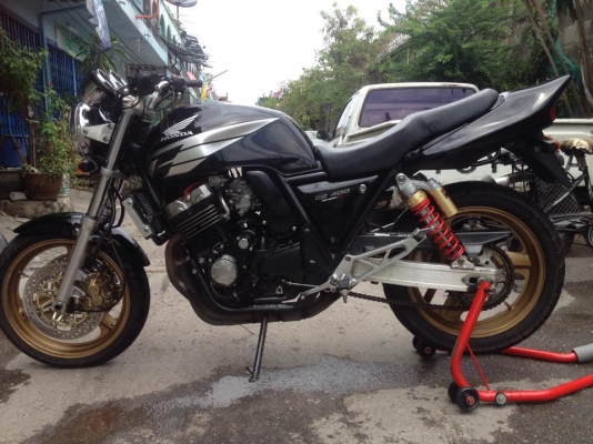 ขายcb 400 ปี98 เวอร์ชั่นs (inv.) เครื่องดี แน่นๆไม่เคยแกะ