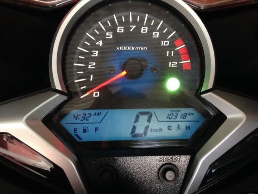 Honda CBR250i ปี 2554 ราคา 64,000 บาท Honda CBR250i ปี 2554 ราคา 64,000 บาท