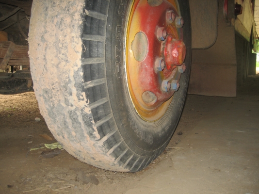 เครื่อง 168 แรง  เพลาเดียว  575,000   บาท