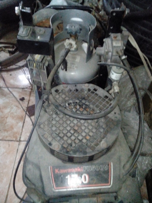 ขายเครื่องยนต์ เพลาคว่ำ 17 HP มือสองญี่ปุ่น มีชุดเเก๊สติดมาด้วยครับ