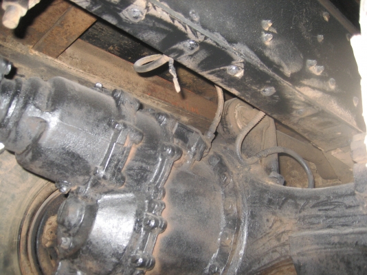 2 เพลา  195 แรง   ราคา  750.000  บาท