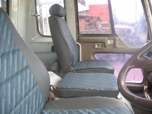 2 เพลา  195 แรง   ราคา  750.000  บาท