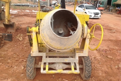 ขายรถโม่ สภาพดี ราคาถูก