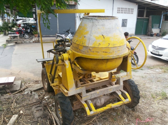 ขายรถโม่ สภาพดี ราคาถูก