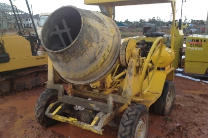 ขายรถโม่ สภาพดี ราคาถูก