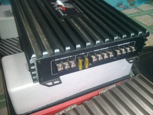 ขายเครื่องเสียงยกชุดเพลาเวอร์ใหม่มือหนึ่ง แต่ดอกมือสอง  ดอก12 โม ตามรายละเอียด ขาย 6500 บาท