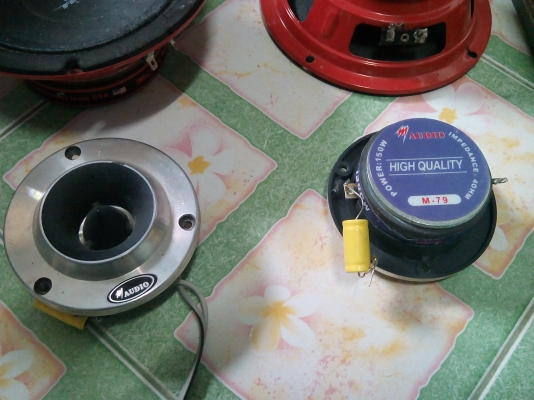 ขายเครื่องเสียงยกชุดเพลาเวอร์ใหม่มือหนึ่ง แต่ดอกมือสอง  ดอก12 โม ตามรายละเอียด ขาย 6500 บาท