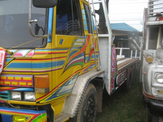 เครื่อง  165 แรง  เพลาเดียว    600,000  บาท